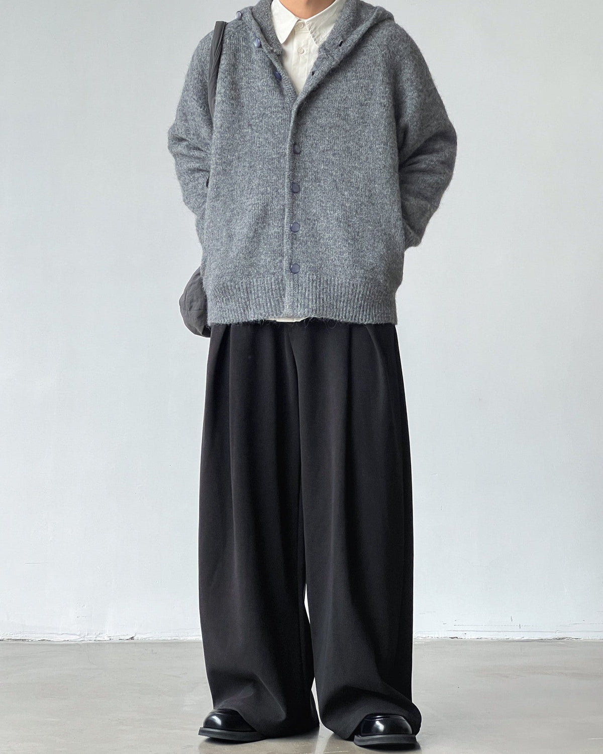 Pantaloni Larghi da uomo con Doppie Pinces in Misto Lana | Haven Loom, immagine 2