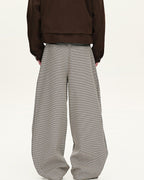 Pantaloni Larghi da uomo a Quadri in Lana | Haven Loom, immagine 6
