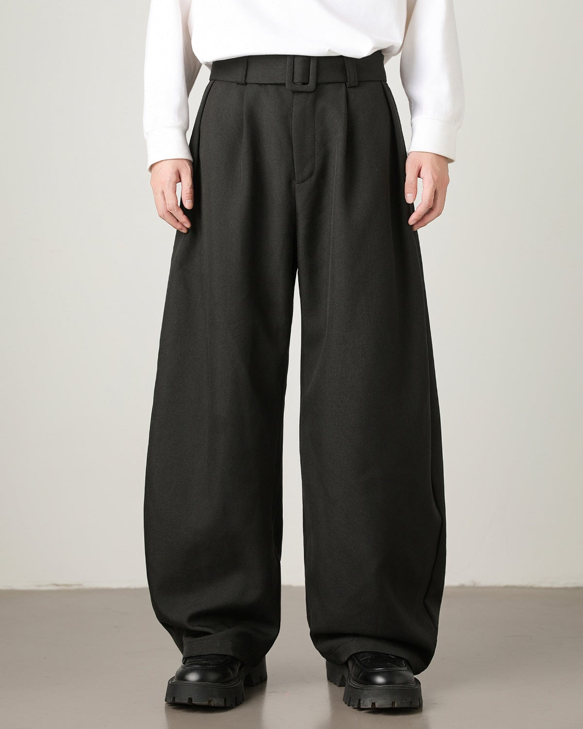 Pantaloni Larghi da uomo in Misto Lana e Cotone | Haven Loom, immagine 17