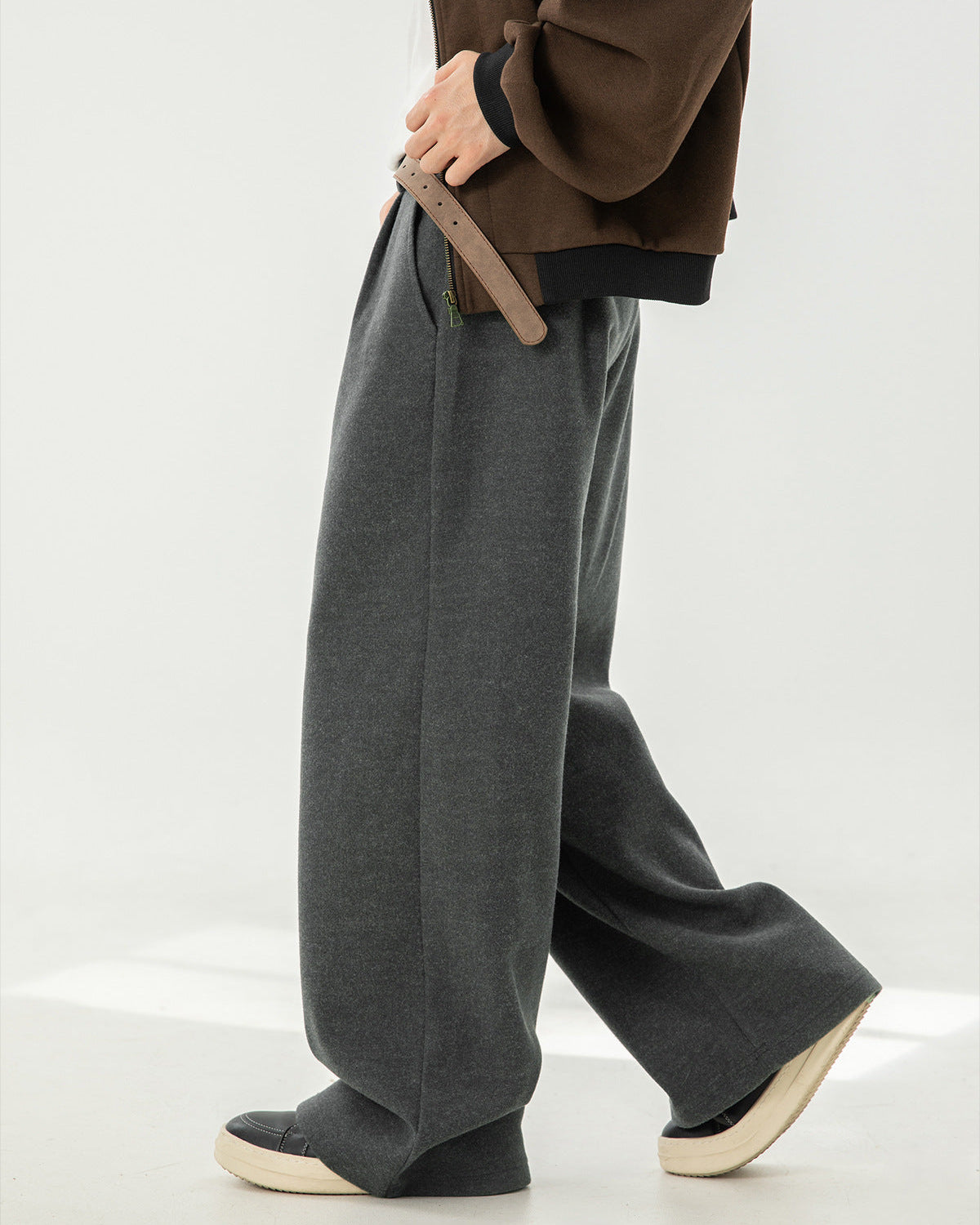 Pantaloni Larghi da uomo in Misto Lana | Haven Loom, immagine 10