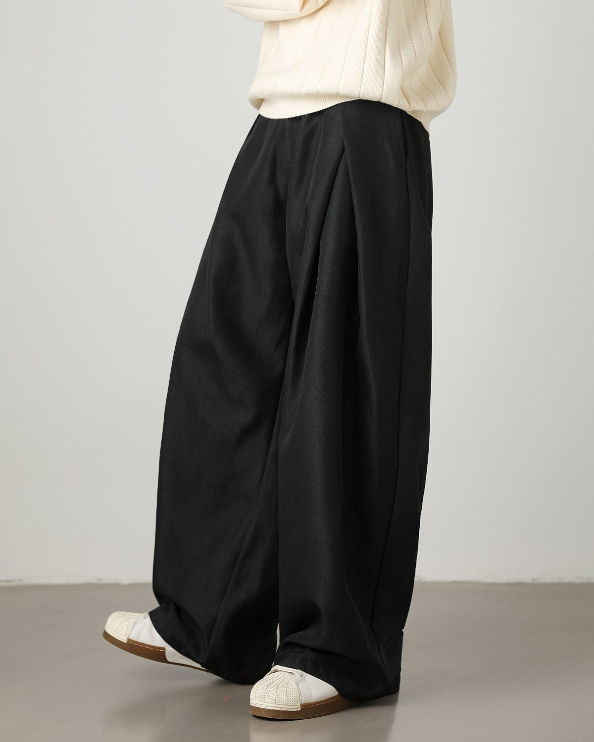 Pantaloni Larghi da uomo con Pinces Taglio Fluido | Haven Loom, immagine 11