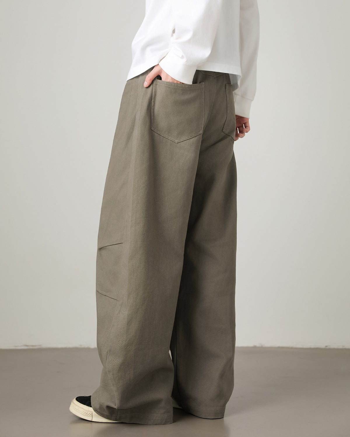 Pantaloni Larghi da uomo Utility con Tasconi | Haven Loom, immagine 2