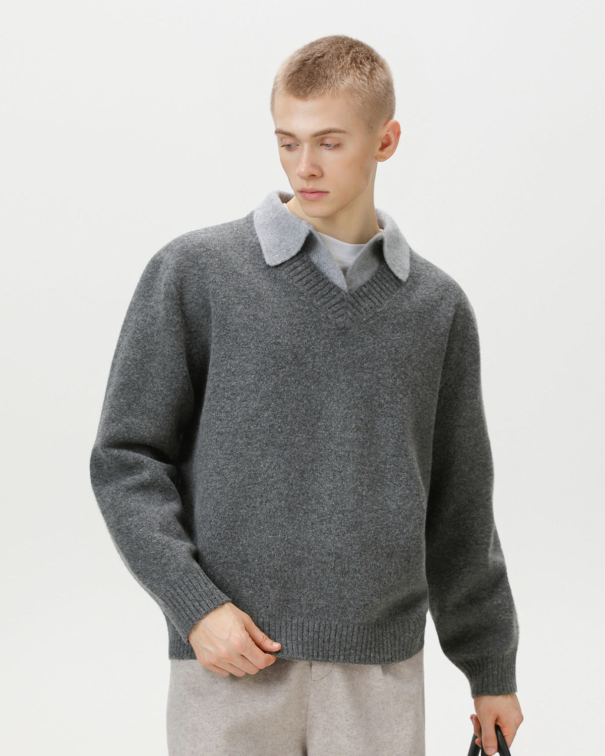 Maglione da uomo Scollo a V con Colletto in Lana | Haven Loom, immagine 8